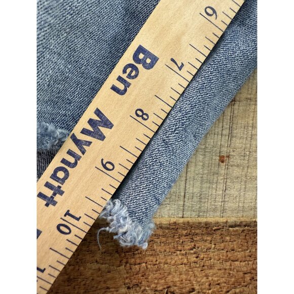 Kensie Stretch Denim Bermuda Shorts Size 4 Light Wash - Picture 4 of 9